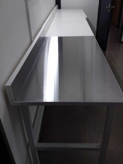 MESADA LABORATORIO REVESTIDA EN ACERO INOXIDABLE AISI 304 - comprar online