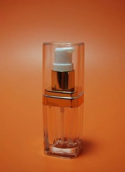 BOTELLA PROBETA CUADRADA ACRILICO 15 ML