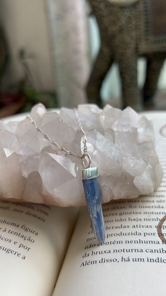 Amuleto Arcanjo Miguel - Cianita azul - comprar online