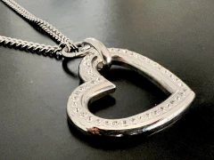 Collar CORAZON BRILLO en internet