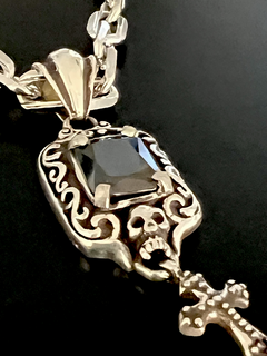 Dije MEDALLA PIEDRA CON CRUZ - tienda online
