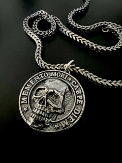 Imagen de Dije MEMENTO MORI