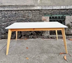 mesa de comedor nórdico 140