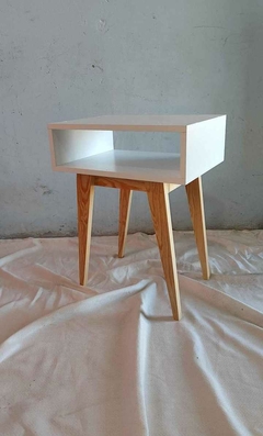 mesa de luz nórdica en internet
