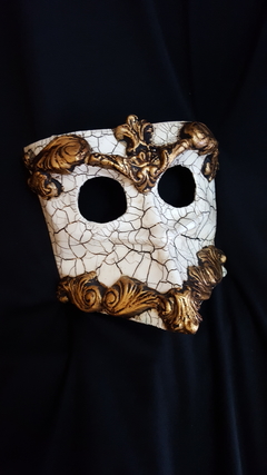 Bauta con relieve