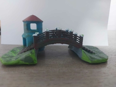 ADORNO PLASTICO PUENTE CON TORRE - comprar online