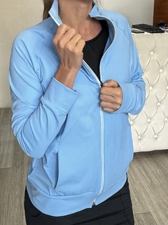 BOSQUE VIVO- Campera con cierres y bolsillos - tienda online