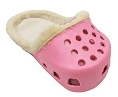 CAMA EN FORMA CROCS ROSA