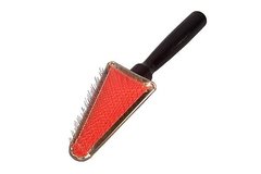 SLICKER BRUSH TRIANGLE