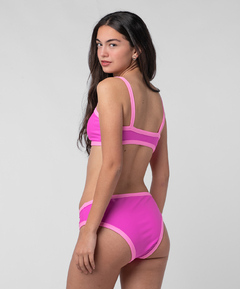 Bikini Vive Púrpura en internet