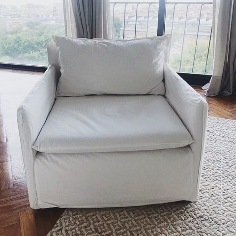 SILLÓN GHOST