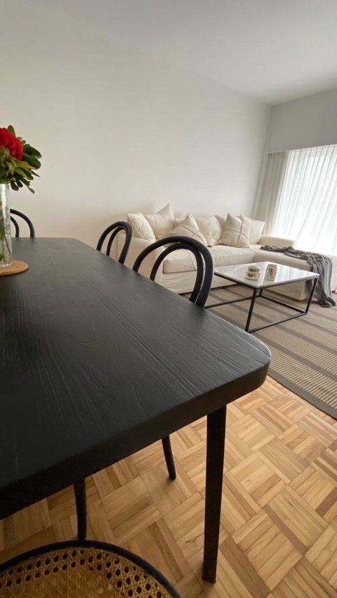 MESA ALEXIA