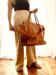 Imagen de Bolso HAM Caramelo con correa desmontable