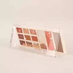 Paleta sombras + rubor + contorno + iluminador Candy House- City girl