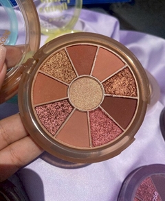 Paleta De Sombras FALL IN LOVE (Última unidad con falla) - Ruby Rose