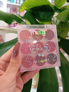 Paleta de labiales cremosos Mely