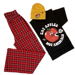 Remeron Eat Apples.Art 710485.