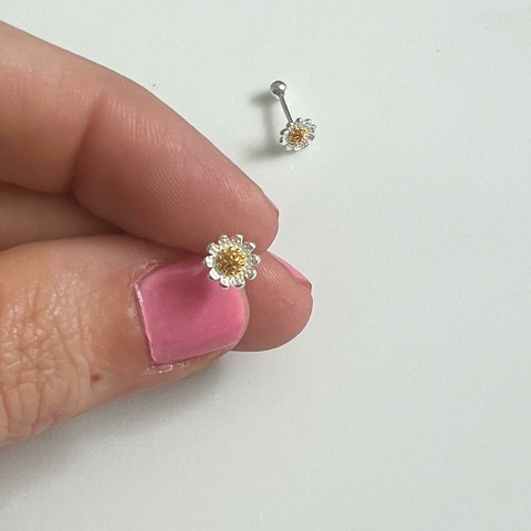 Aros pasantes: Margaritas pequeñas - plata 925