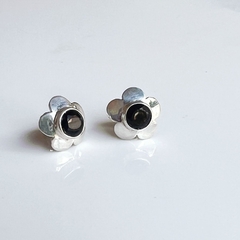 Aros “Flor” Turmalina negra y plata - comprar online