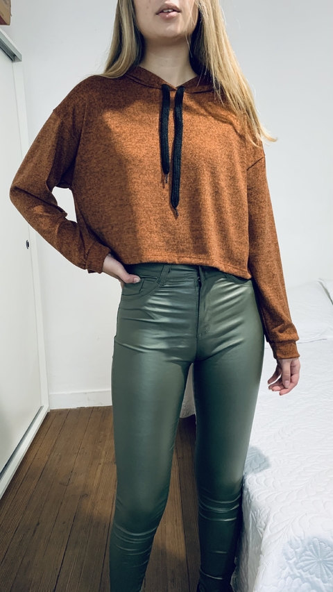 Buzo lanilla con Capucha