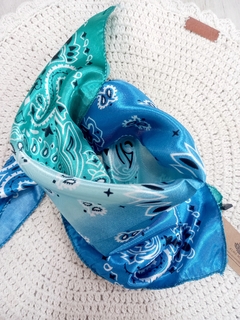 Pañuelo de SEDA - BANDANA en internet