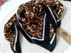 Pañuelo de Seda - DESIREE - comprar online