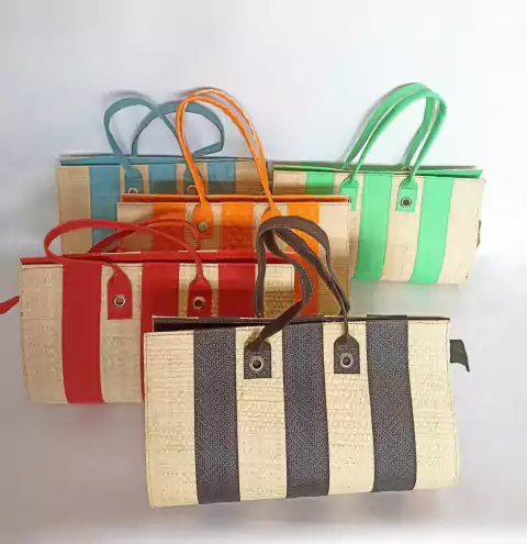 Bolsa em Palha de Buriti e Couro Sintético - Atacado R$ 40,00 unidade