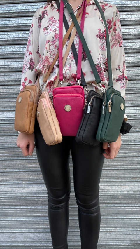 Porta celular Carrie Fucsia - comprar online