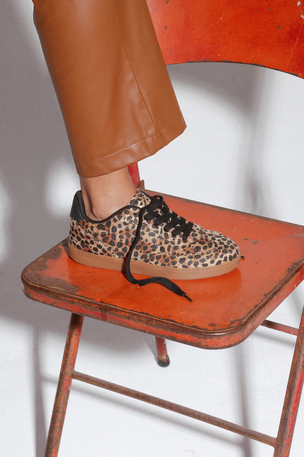 Zapatillas Ako Leopardo