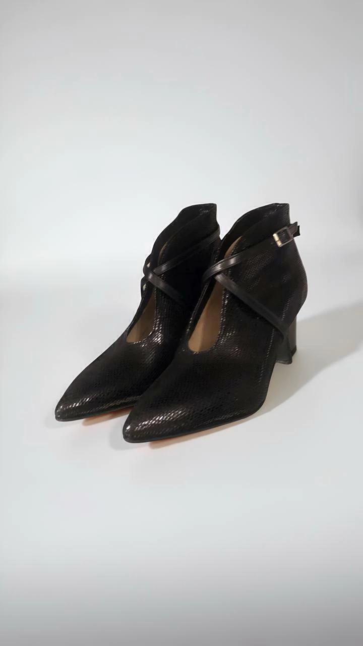 Bota Magna Negra