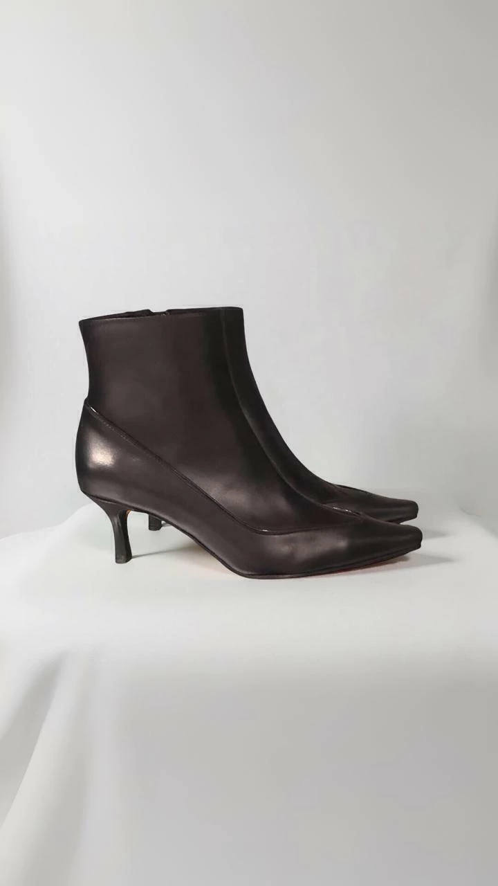 Bota Tiara Negra