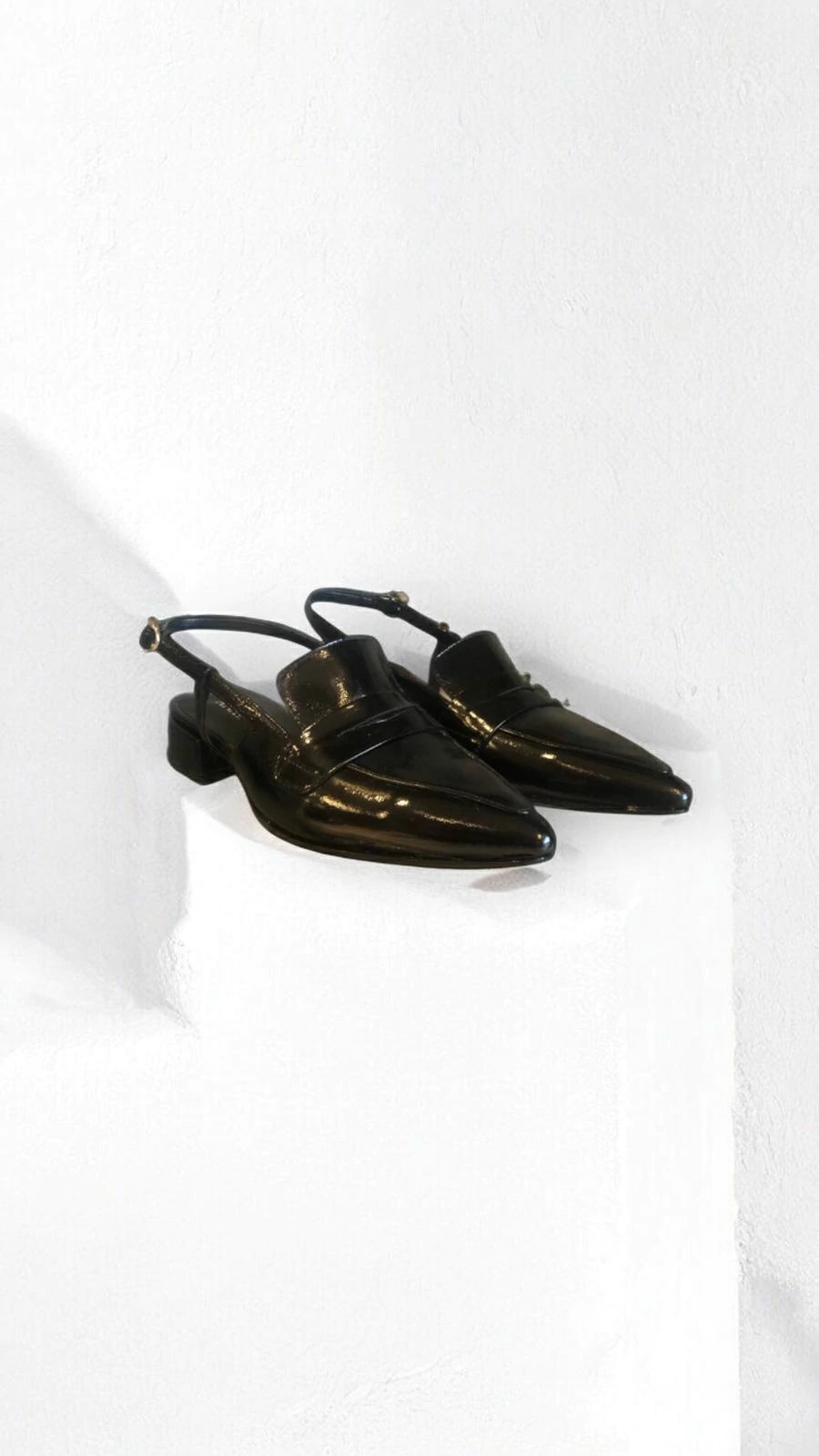 Zapato Altaria negro charol