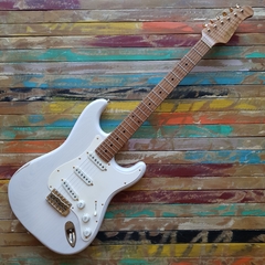 XOTIC STRAT XSC1 (S-S-S) Mary Kaye Blonde