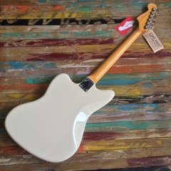 FENDER American Vintage 62´ Jazzmaster Olympic White - Lead Music