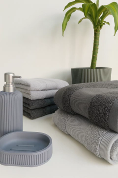 Toalla y Toallón línea Detroit 500 G/M2