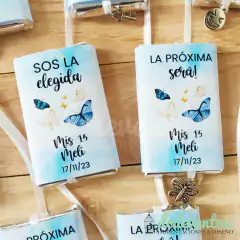 Imagen de 50 chocolates con cinta y dijes 15 años (DISEÑO A ELECCIÓN)