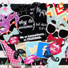 Kit 25 accesorios y carteles vintage photobooth con palitos de colores