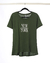 Remera JENNY (New York) Remera manga corta de cuello redondo y ruedo curvo, con estampa con altura en internet