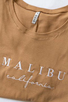 Remera CALIFORNIA, Remera bordado MALIBU CALIFORNIA en internet