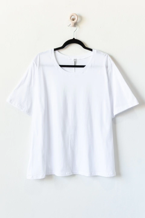 Remera MANDY, Remera MC básica cuello redondo - comprar online