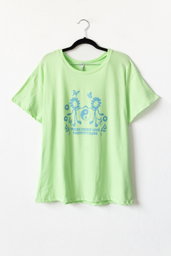Remera POSITIVITY FLOWS, Remera unisex cuello redondo y manga corta - comprar online
