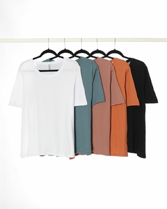 Remera MANDY manga corta básica de cuello redondo de ribb