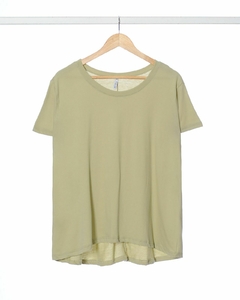 Remera ABI manga corta de cuello redondo y ruedo curvo - tienda online