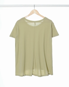 Remera ABI manga corta de cuello redondo y ruedo curvo - SYES | Mayorista