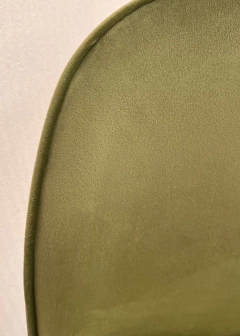 Silla Beetle Verde Claro Base Dorada - S-28/VC en internet