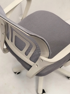 Silla Oficina Selb White + Grey - M6055GW en internet