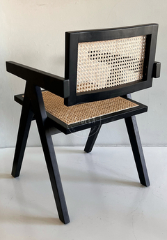Silla Jeanneret Negra - K692R/BN - TRIBECA