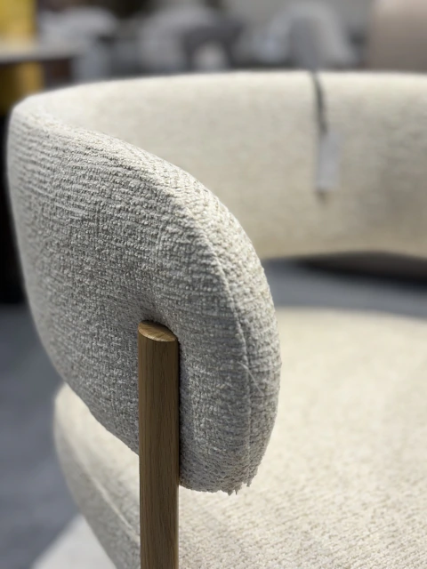 Silla Meridian Chenille Gris Base Natural -DX2675/MG en internet
