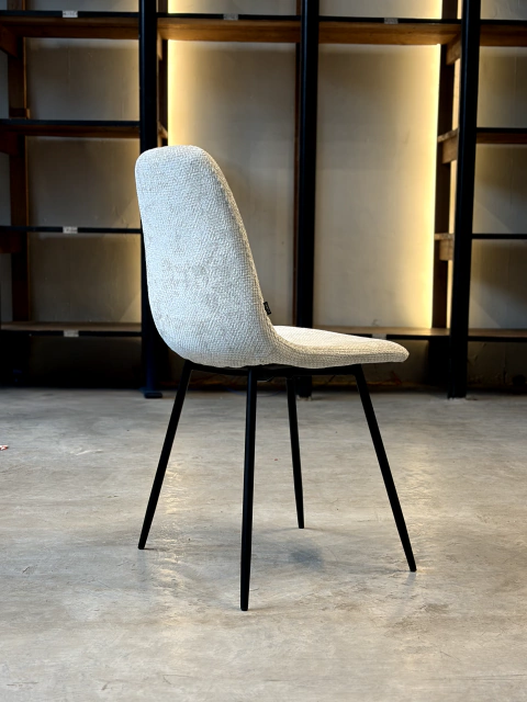 Silla Shammy Off White Chenille Base Negra -DC801/B en internet
