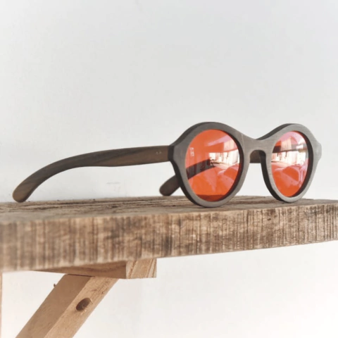 anteojos de madera y acetato con lentes tintados | Nomade